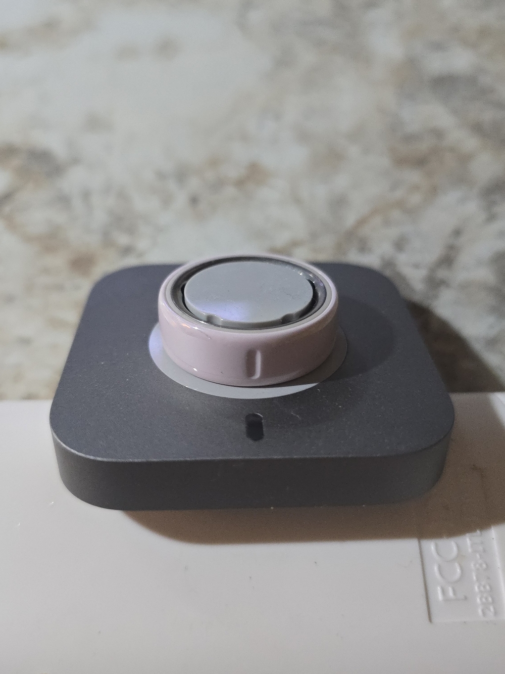 Oura Ring 4 Ceramic Petal Size 8